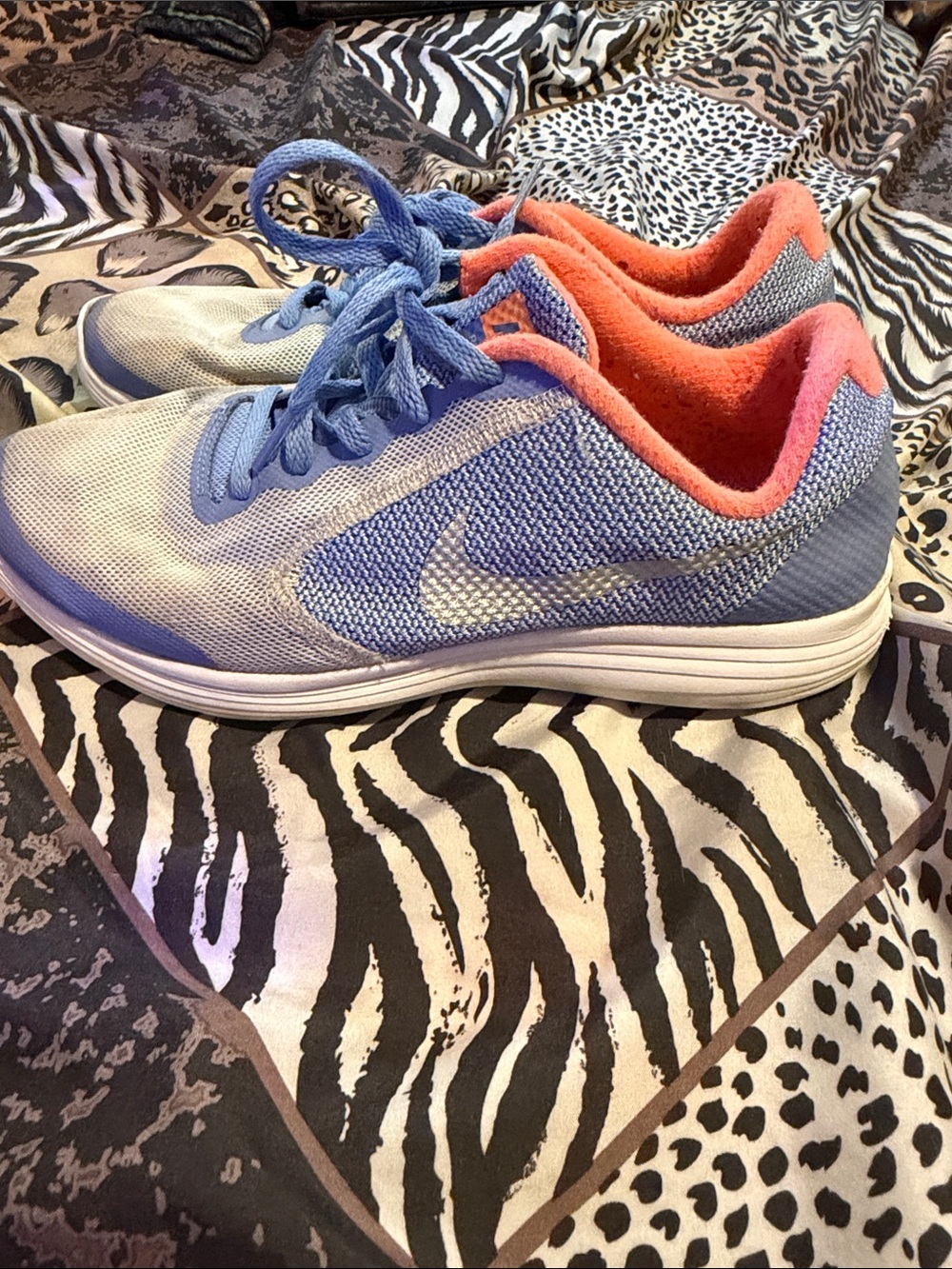 Nike Light Blue and Coral Women's Trainers